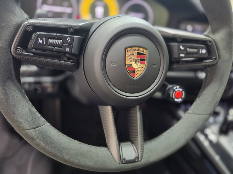 Porsche 992.2 Carrera GTS