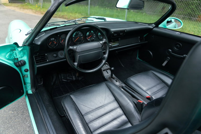 Porsche 964 Carrera 2 Speedster