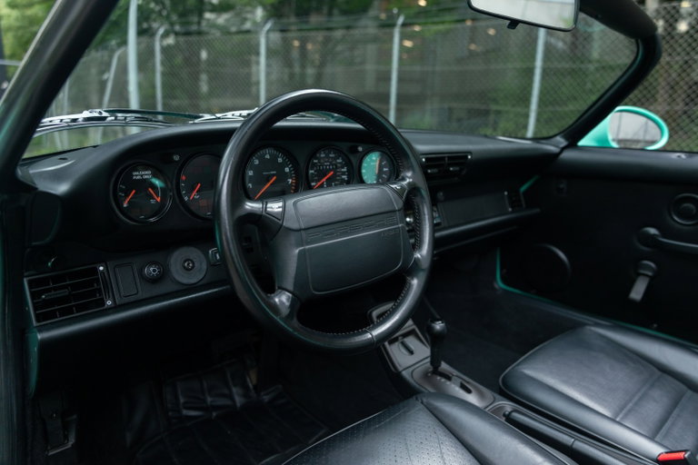Porsche 964 Carrera 2 Speedster