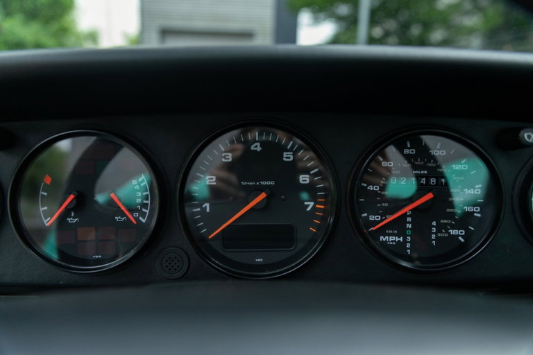 Porsche 964 Carrera 2 Speedster