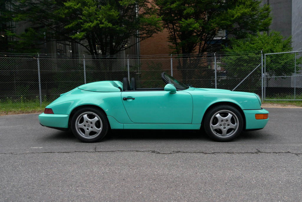 Porsche 964 Carrera 2 Speedster