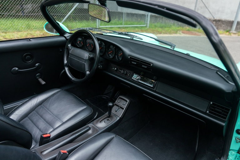 Porsche 964 Carrera 2 Speedster