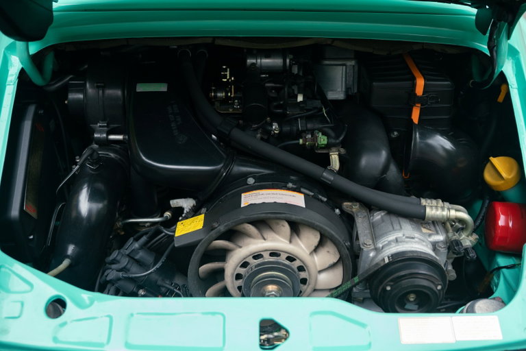 Porsche 964 Carrera 2 Speedster