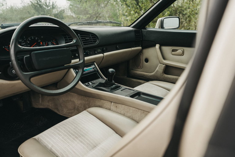 Porsche 944 Coupé
