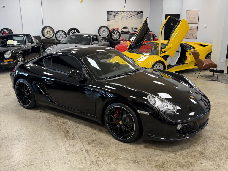 Porsche 987 Cayman S Black Edition