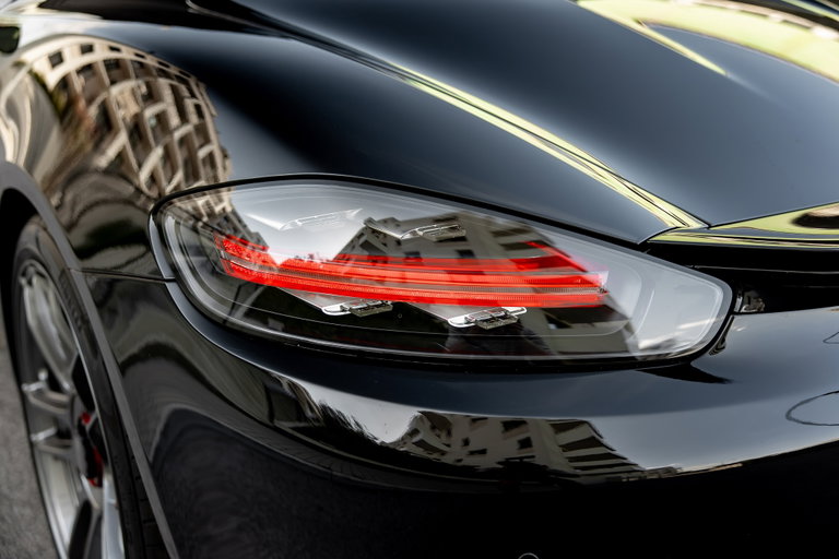 Porsche 718 Boxster