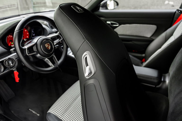 Porsche 718 Boxster