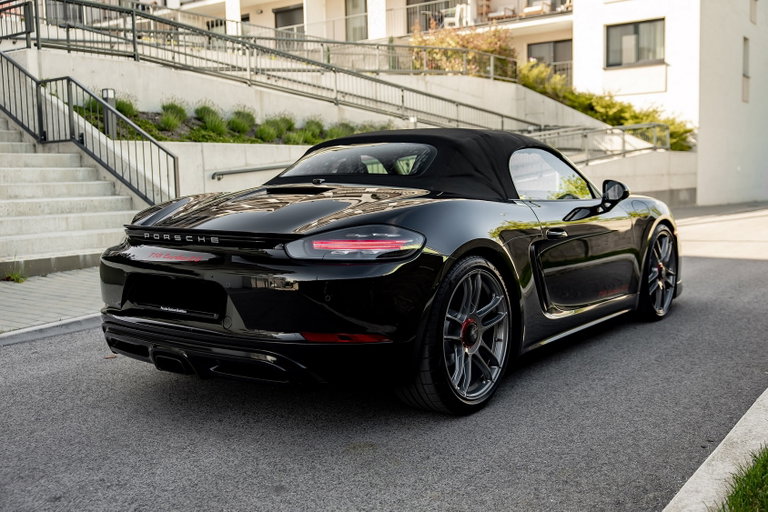 Porsche 718 Boxster