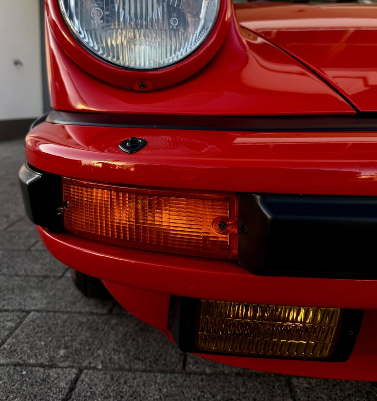 Porsche 911 Carrera 3.2
