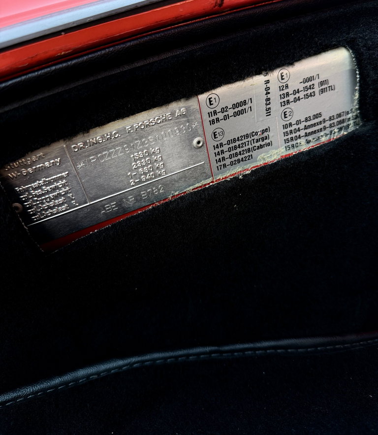 Porsche 911 Carrera 3.2