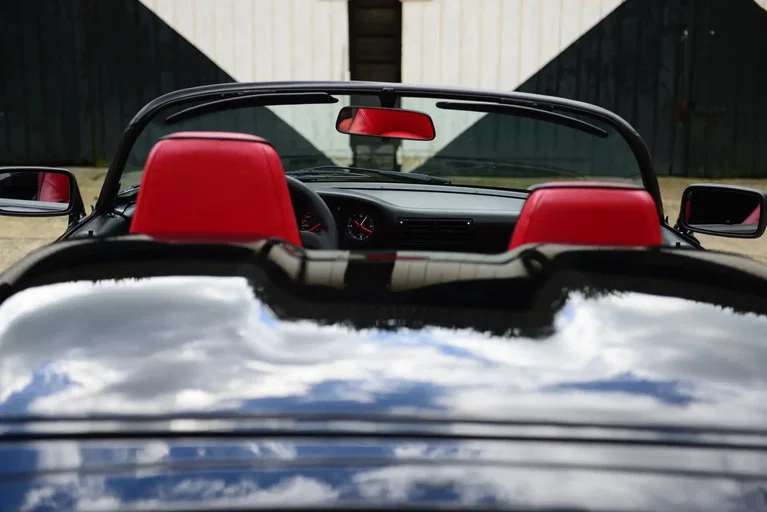 Porsche 911 Carrera 3.2 Speedster (US)