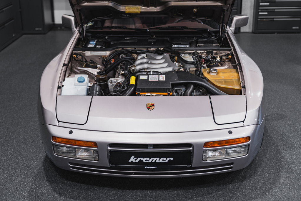 Porsche 944 Turbo S Coupé