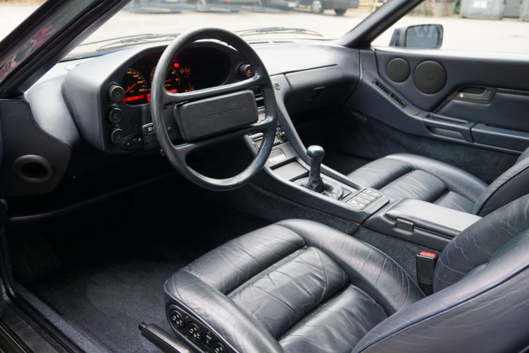 Porsche 928 GT