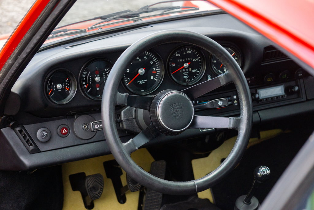 Porsche 911 Backdate