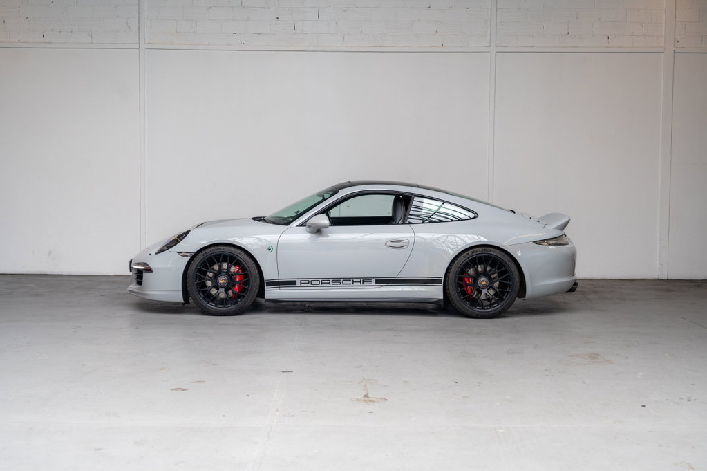Porsche 991 Carrera GTS