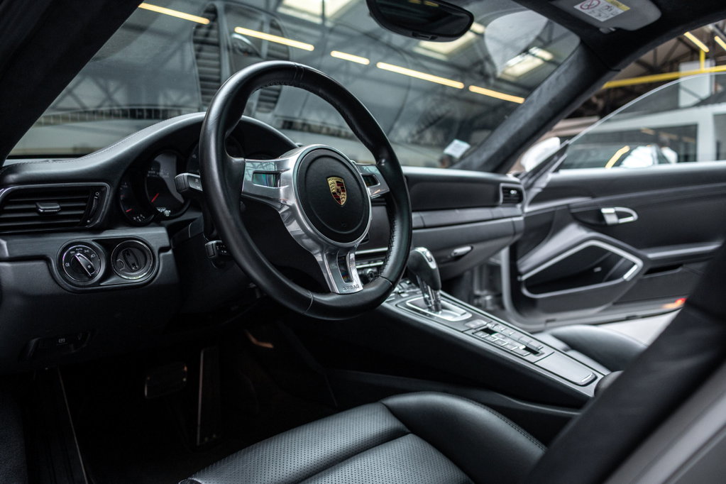 Porsche 991 Carrera GTS