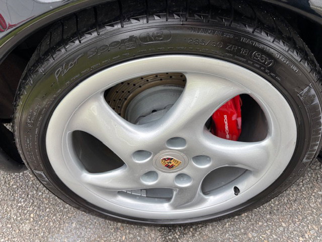 Porsche 993 Carrera 4S