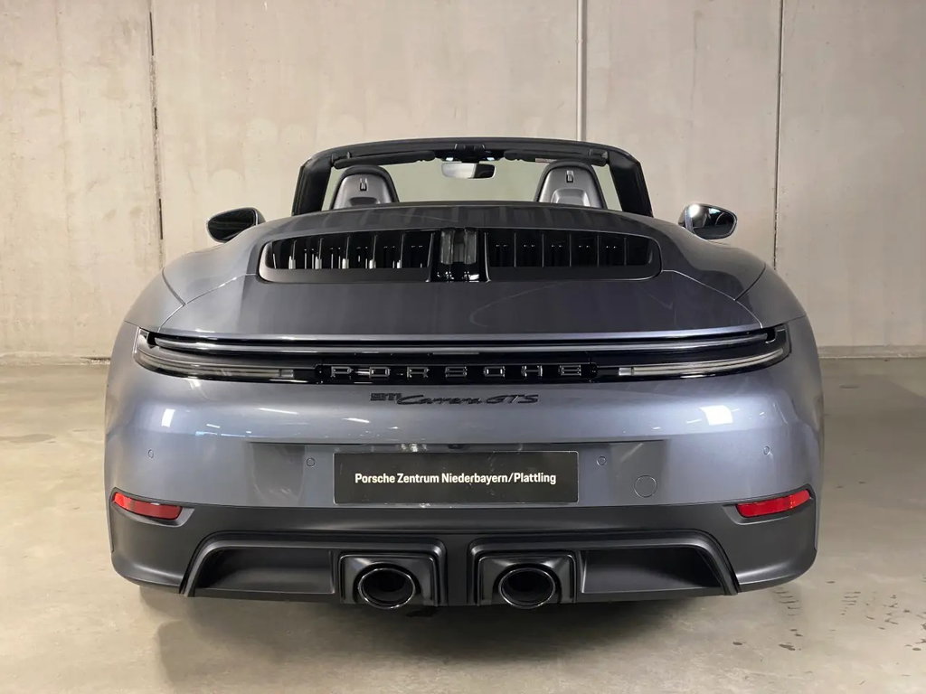 Porsche 992.2 Carrera GTS