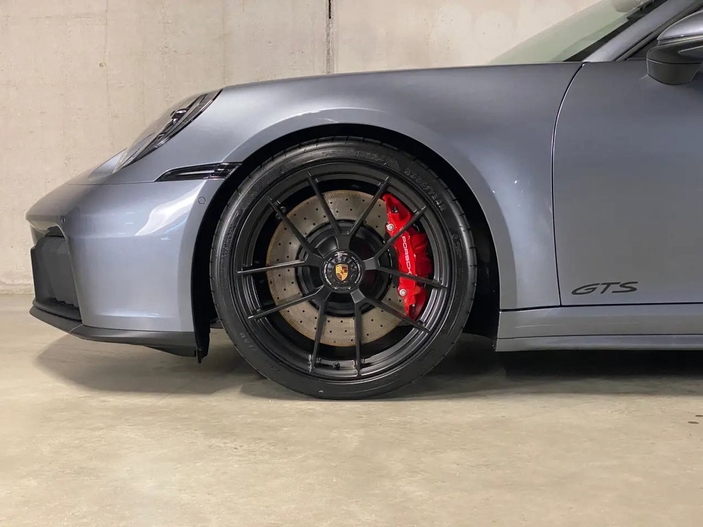 Porsche 992.2 Carrera GTS