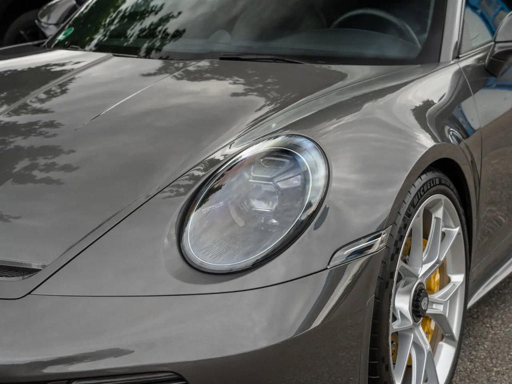Porsche 992 GT3 Touring