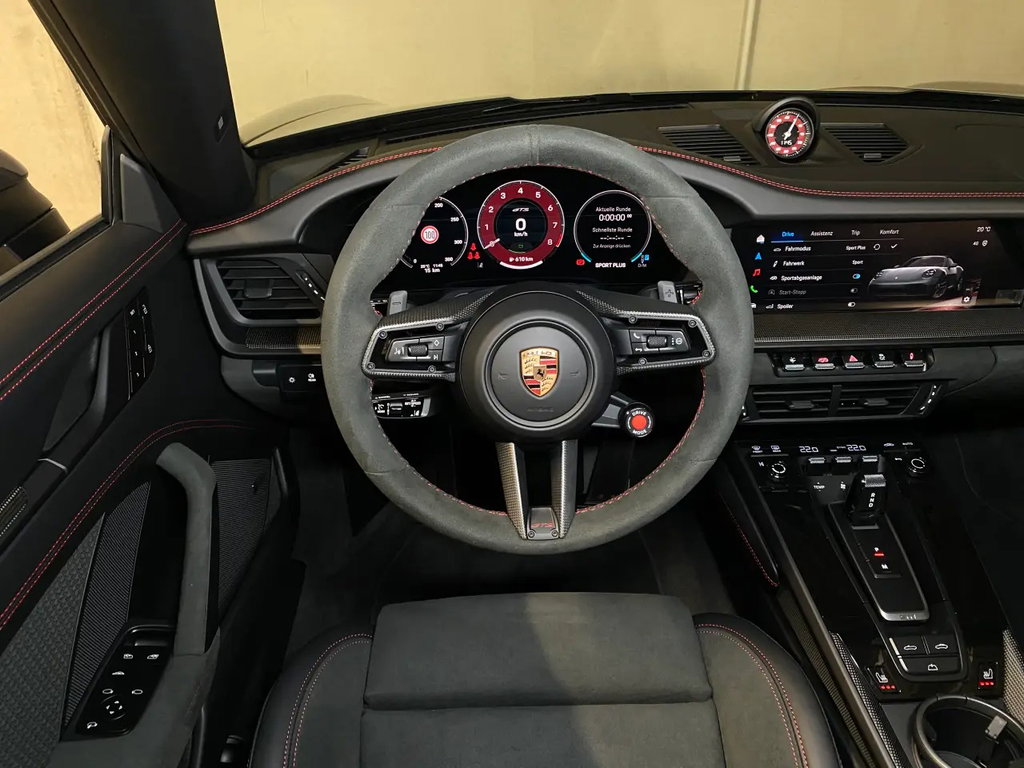 Porsche 992.2 Carrera GTS