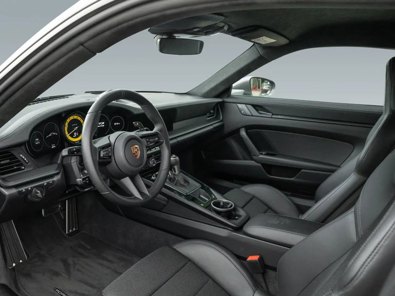 Porsche 992 GT3 Touring
