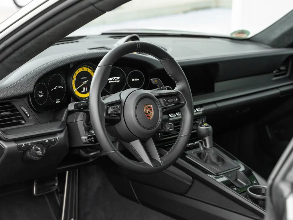 Porsche 992 GT3 Touring