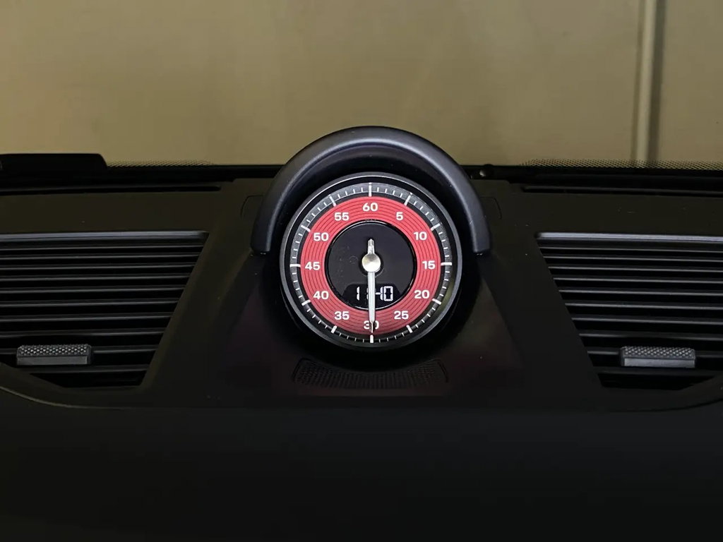 Porsche 992.2 Carrera GTS