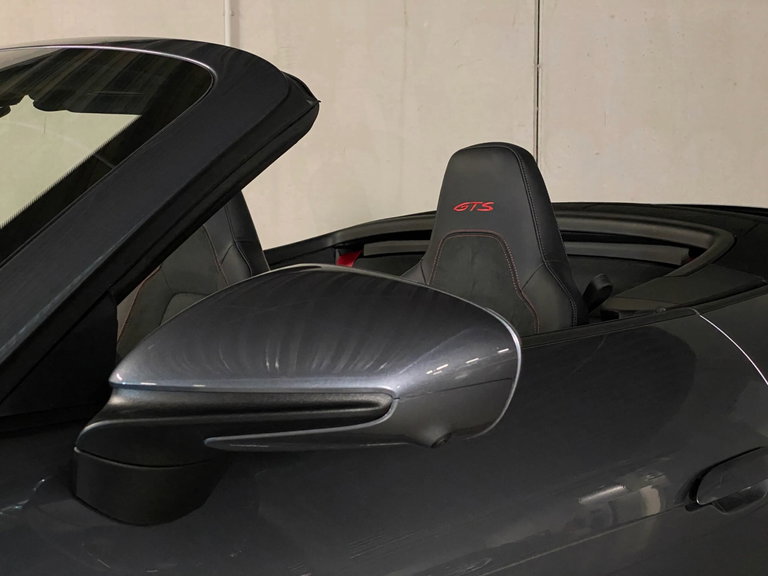 Porsche 992.2 Carrera GTS