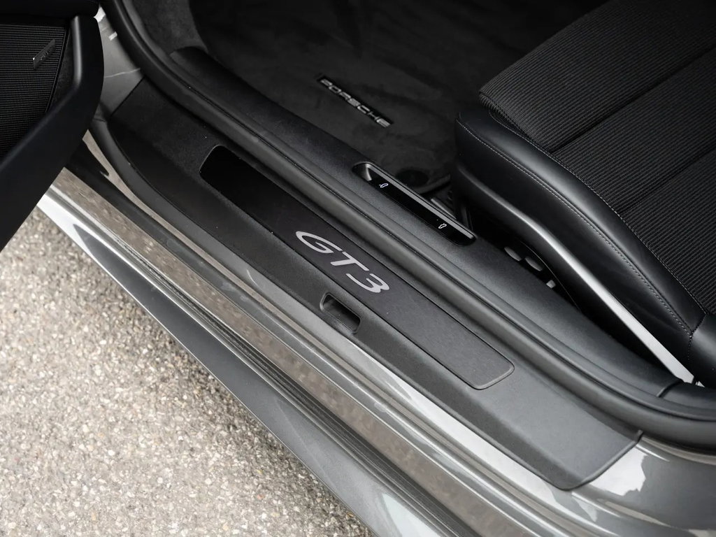 Porsche 992 GT3 Touring