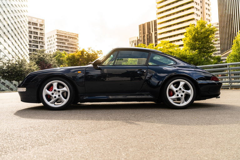 Porsche 993 Carrera 4S