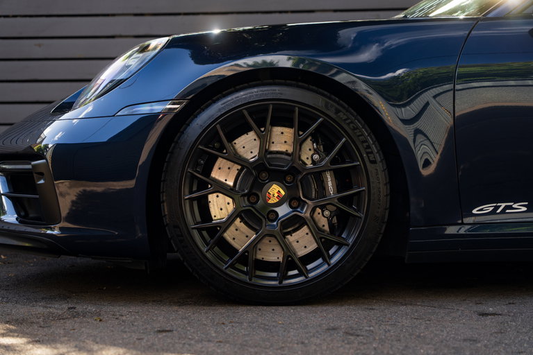 Porsche 992 Carrera GTS
