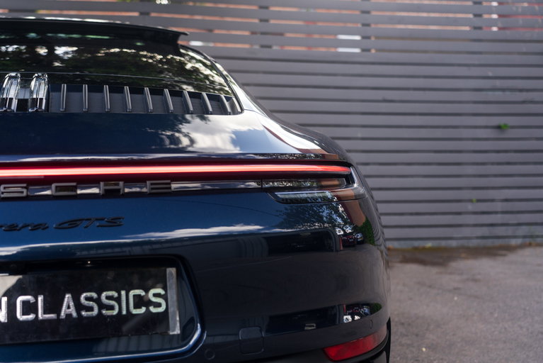Porsche 992 Carrera GTS