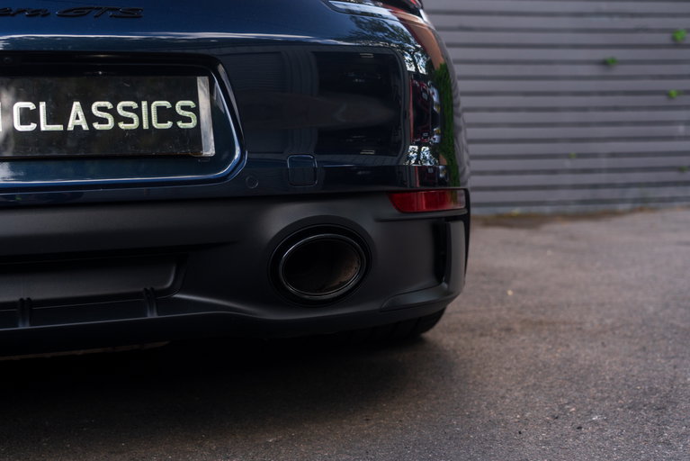 Porsche 992 Carrera GTS