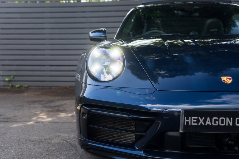 Porsche 992 Carrera GTS