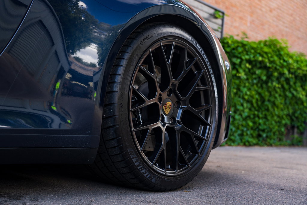 Porsche 992 Carrera GTS