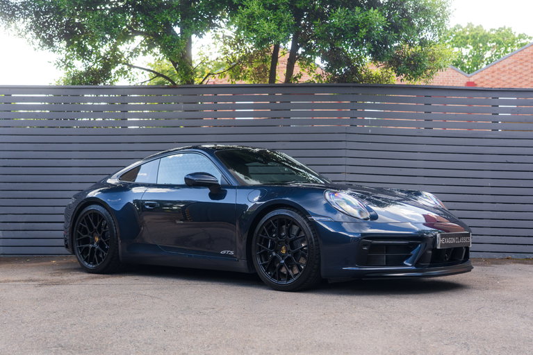 Porsche 992 Carrera GTS