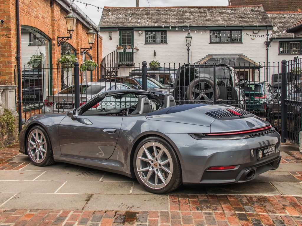 Porsche 992.2 Carrera T