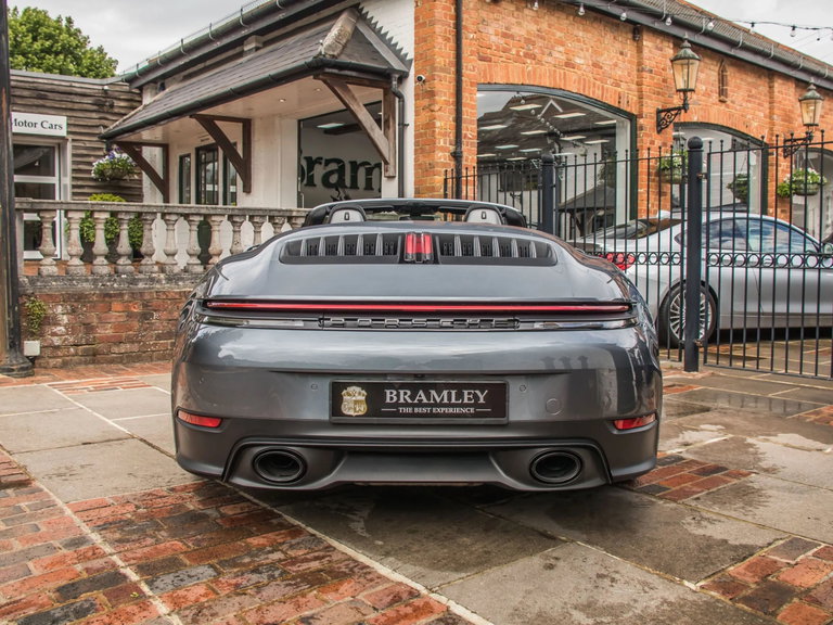 Porsche 992.2 Carrera T