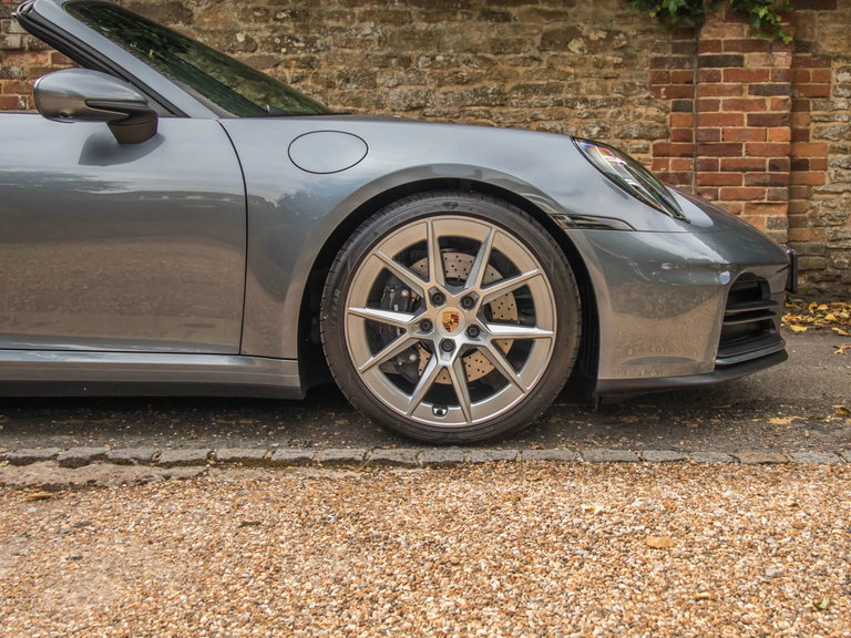 Porsche 992.2 Carrera T