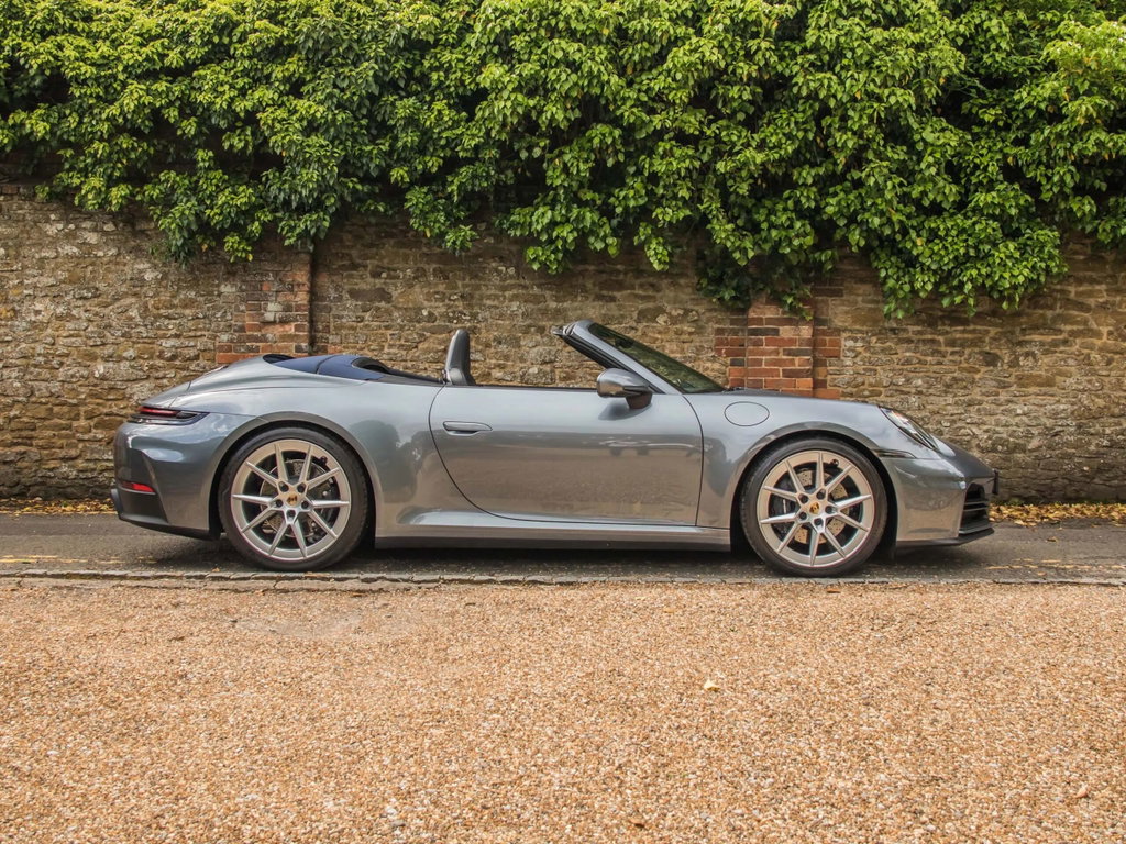 Porsche 992.2 Carrera T