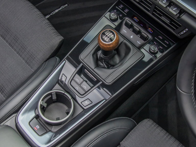 Porsche 992.2 Carrera T
