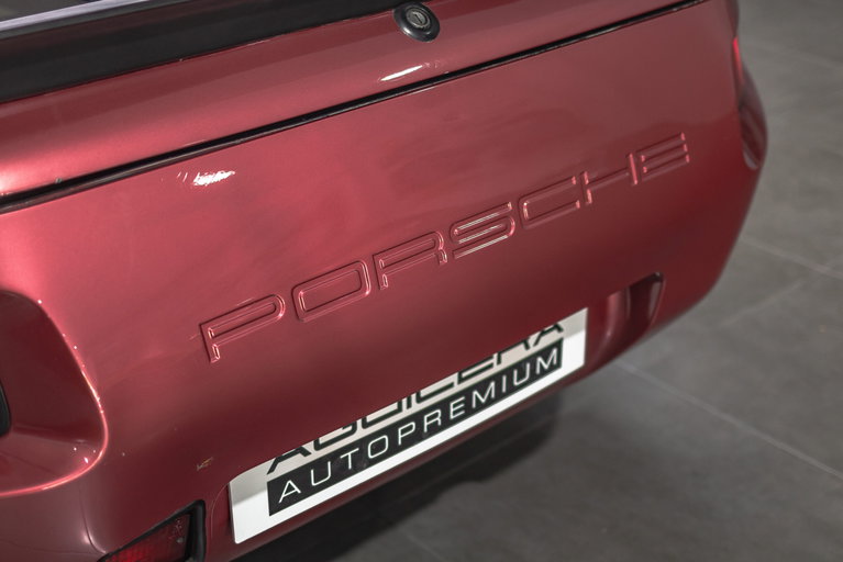 Porsche 928 S4