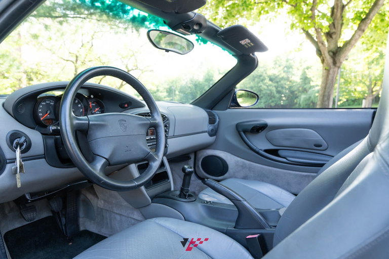 Porsche 986 Boxster