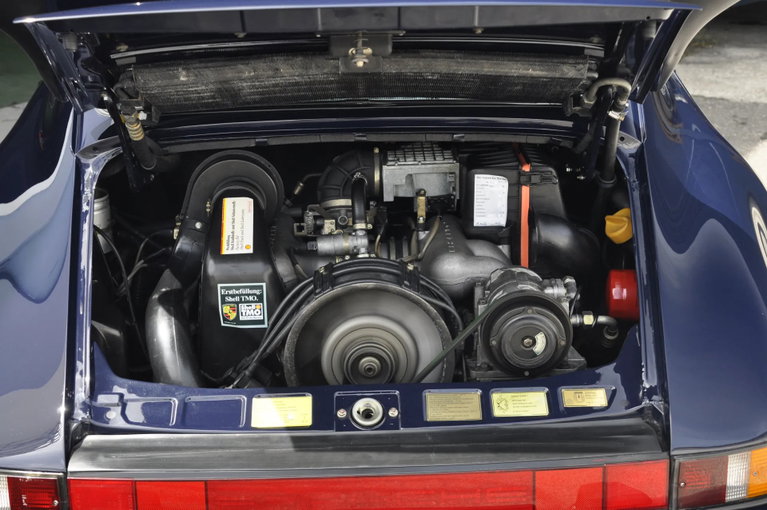 Porsche 911 Carrera 3.2