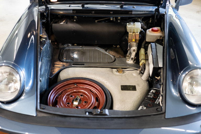 Porsche 911 Carrera 3.2