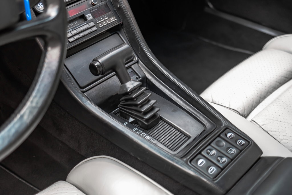 Porsche 928 S4