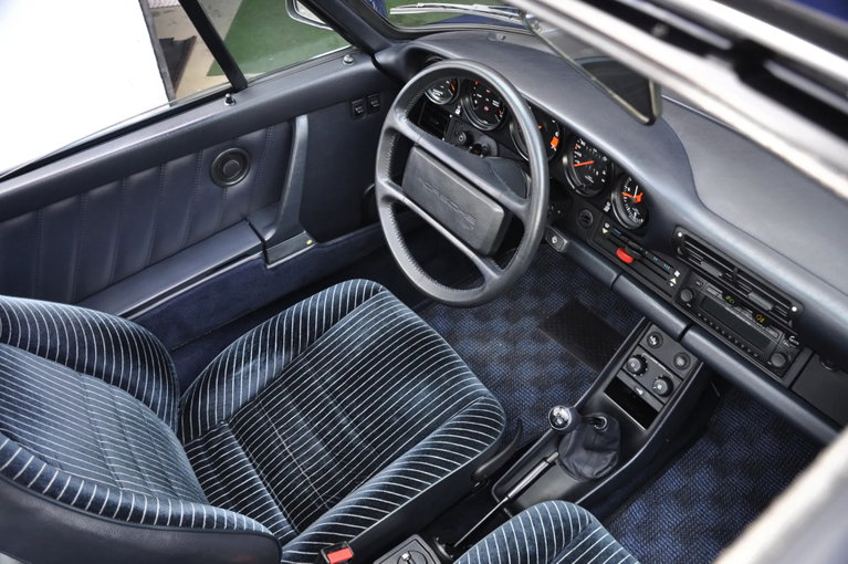 Porsche 911 Carrera 3.2