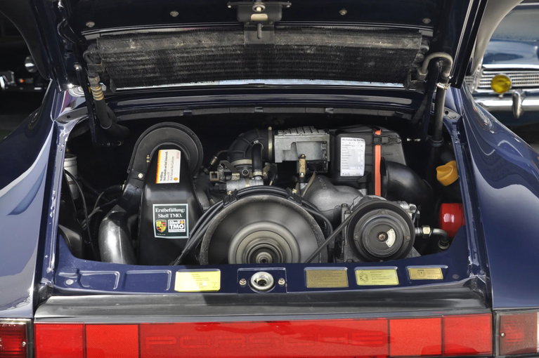 Porsche 911 Carrera 3.2