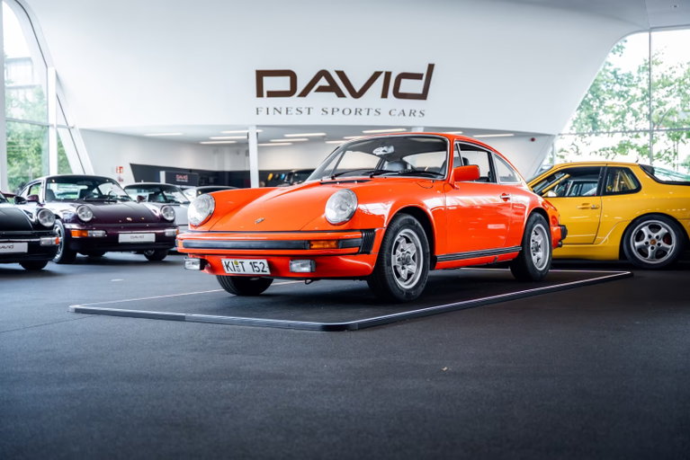 Porsche 911